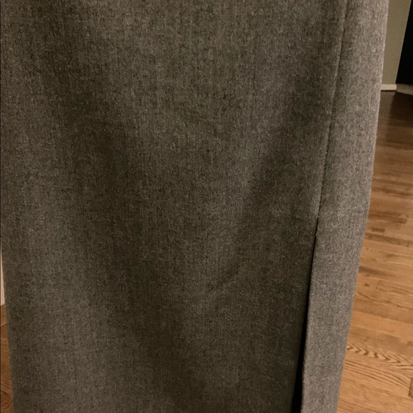 Women’s Skirt - Picture 3 of 7